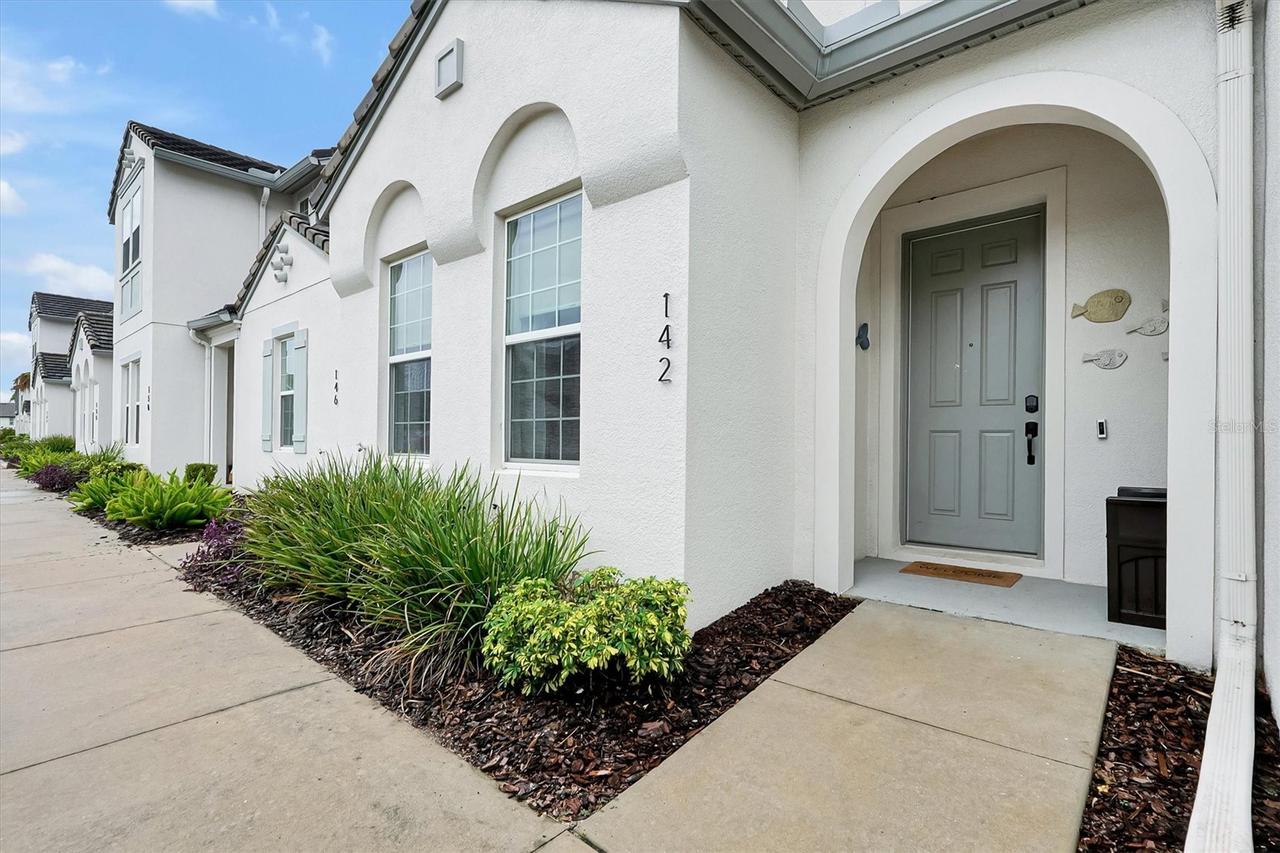 142 Captiva Dr., Davenport, FL 33896