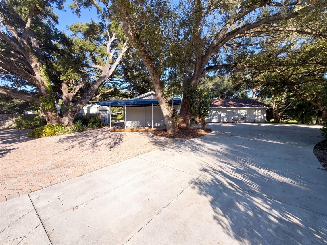 3705 Malec Cir., Sarasota, FL 34233