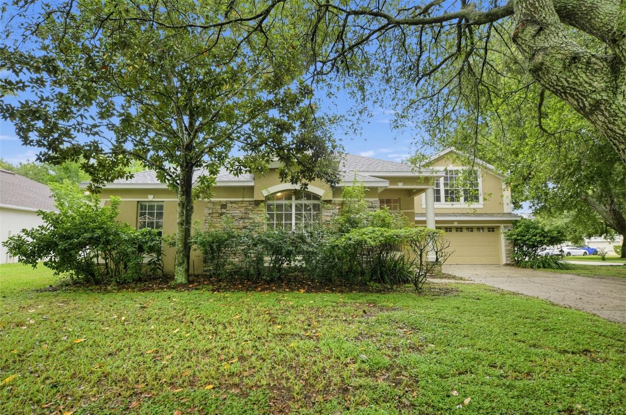 726 Regina Cir., Oakland, FL 34787