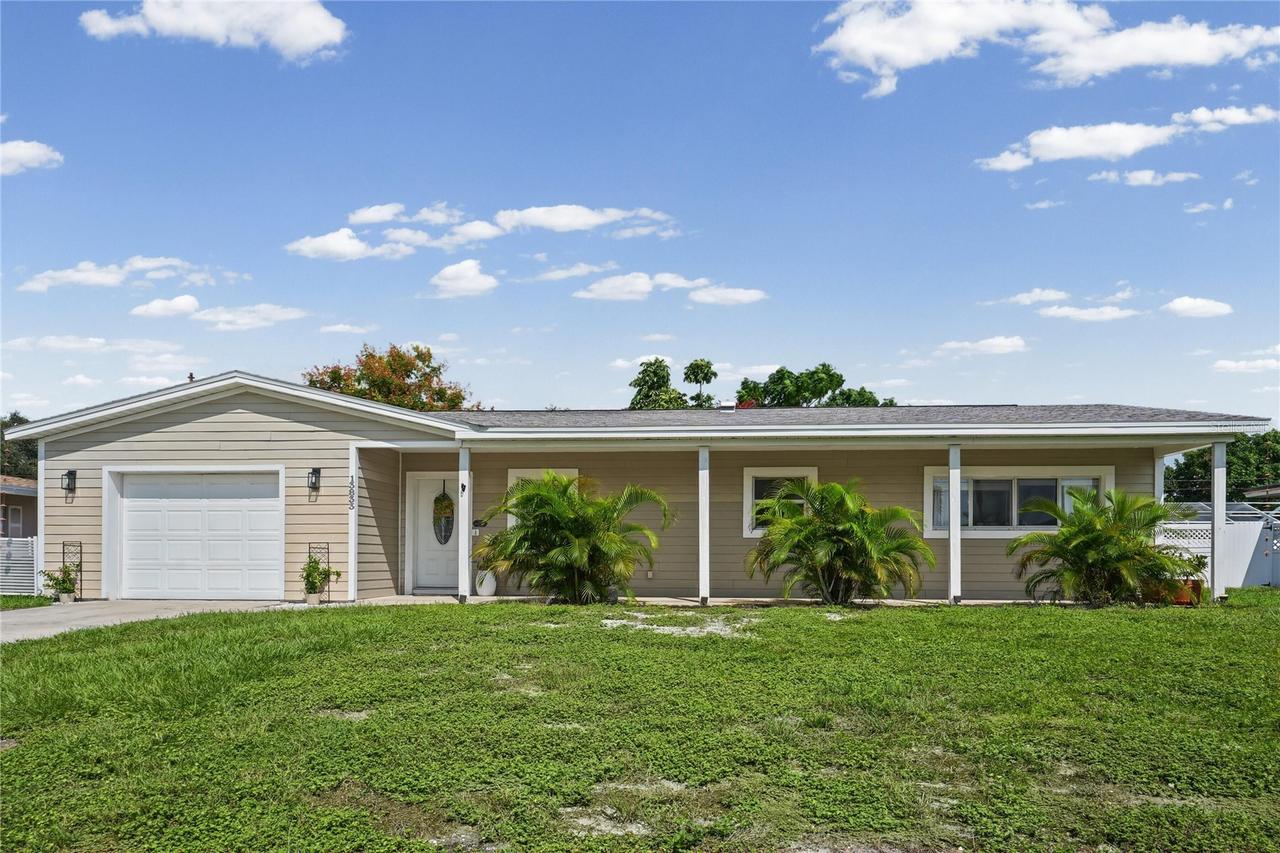 13833 Dominica Dr., Seminole, FL 33776