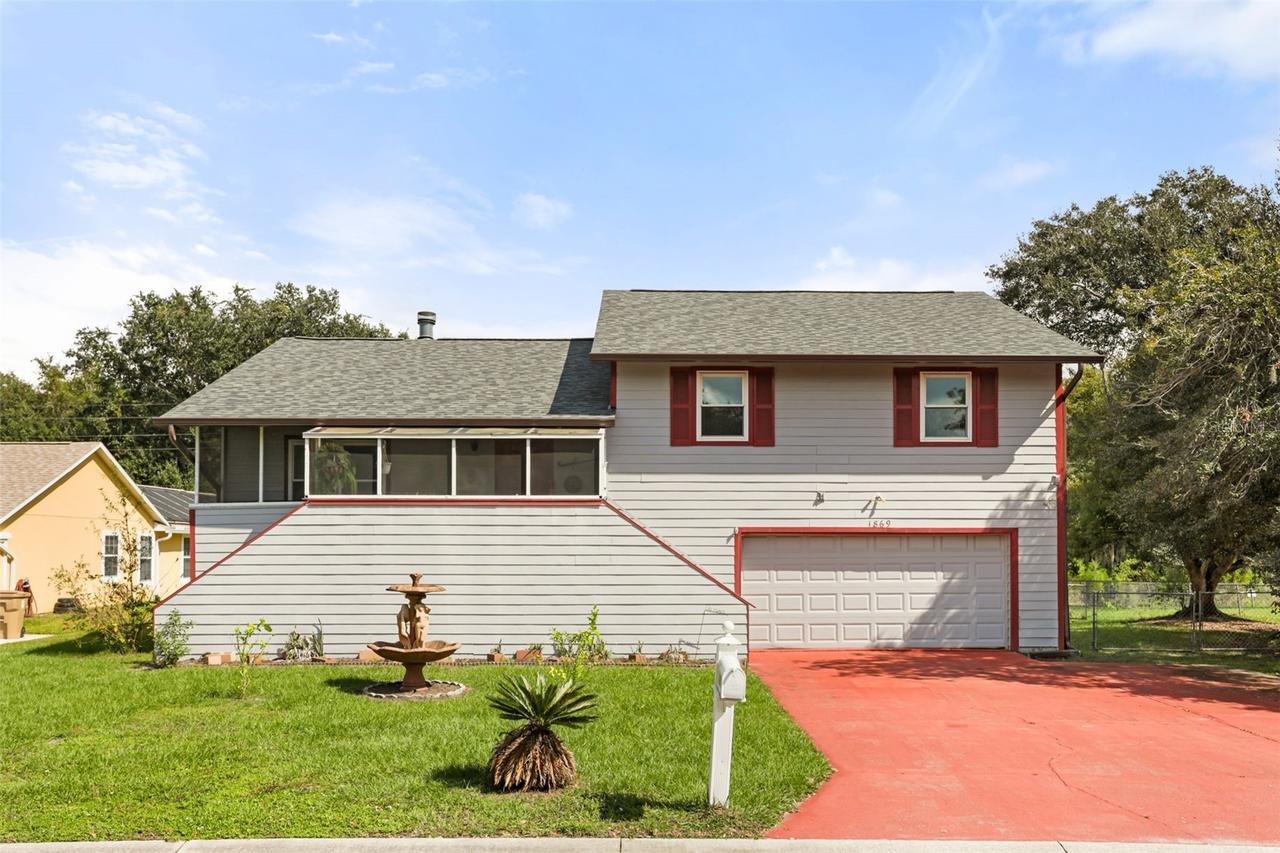 1869 Kings Point Blvd., Kissimmee, FL 34744