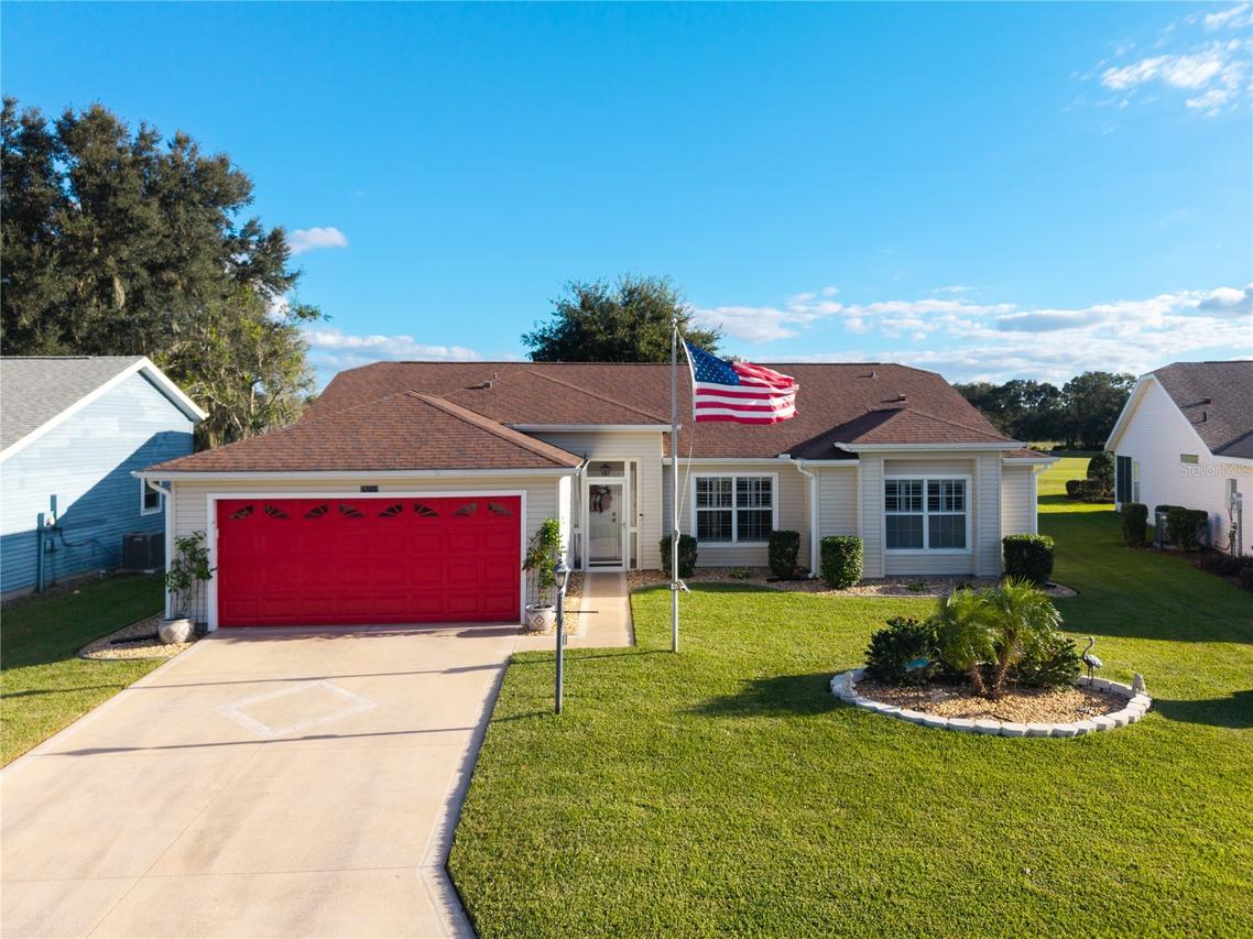 25233 Lost Oak Cir., Leesburg, FL 34748