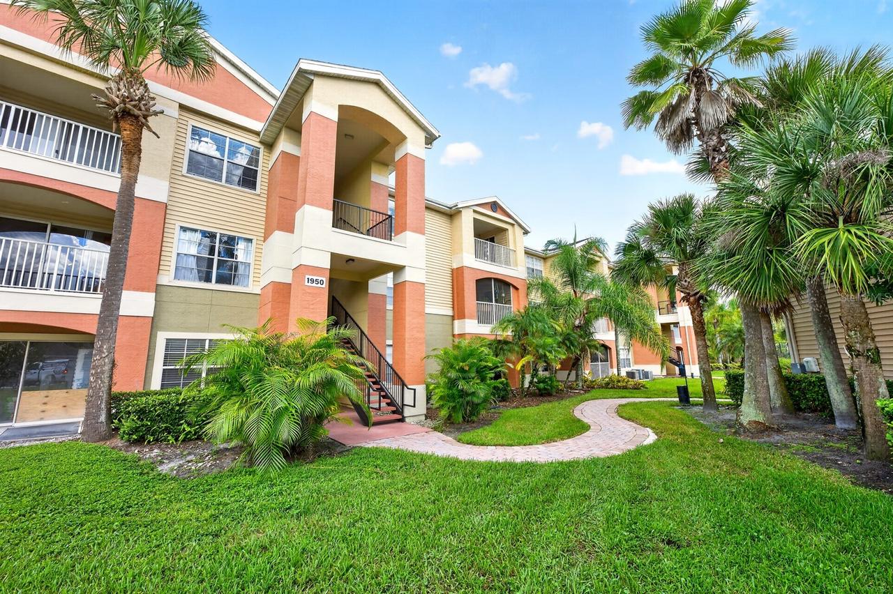 1950 Summer Club Dr. #310, Oviedo, FL 32765