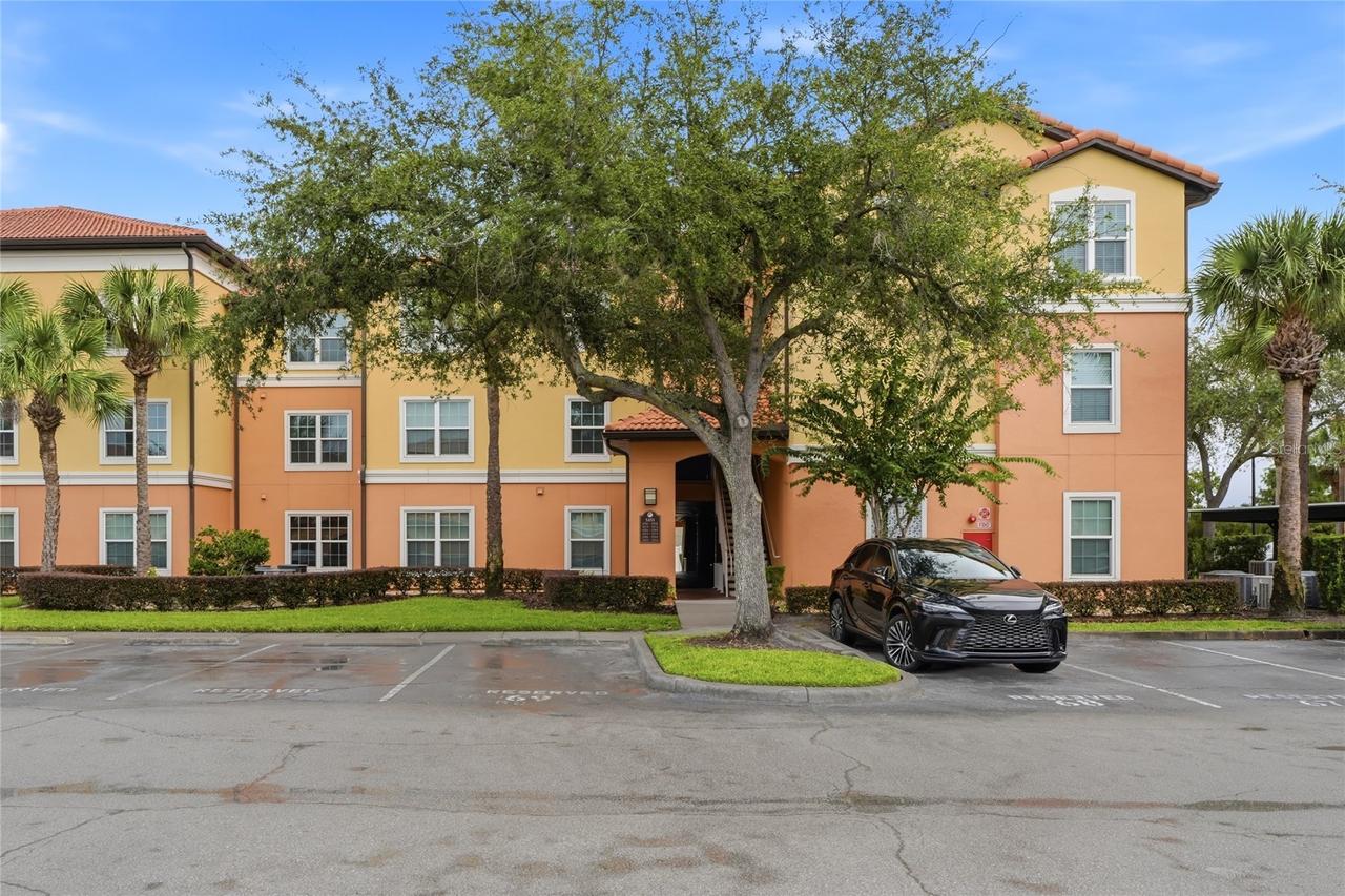 5451 Vineland Rd. #2301, Orlando, FL 32811