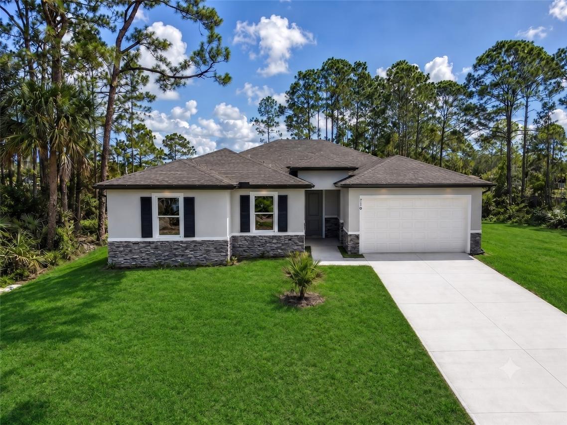210 Sarah Rd., Palm Bay, FL 32908