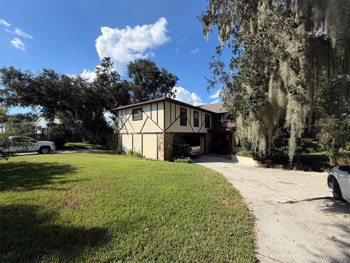 960 Lake Cove Tr., Lakeland, FL 33813