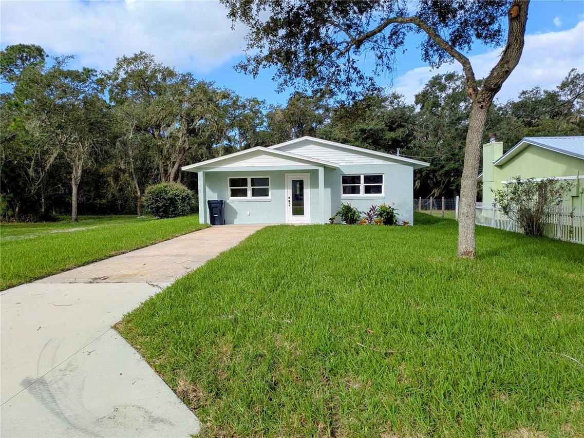 2748 Glenwood Ave., New Smyrna Beach, FL 32168