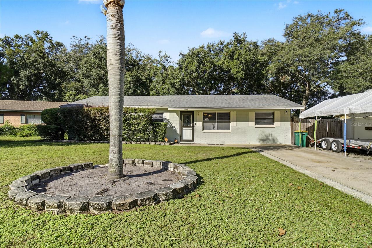 1308 Jean Ct., Eustis, FL 32726