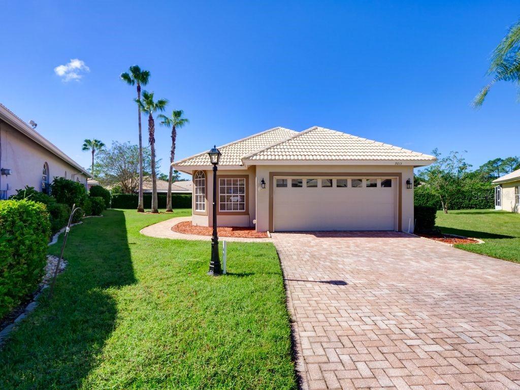 9013 Heathland Ct., Mount Dora, FL 32757