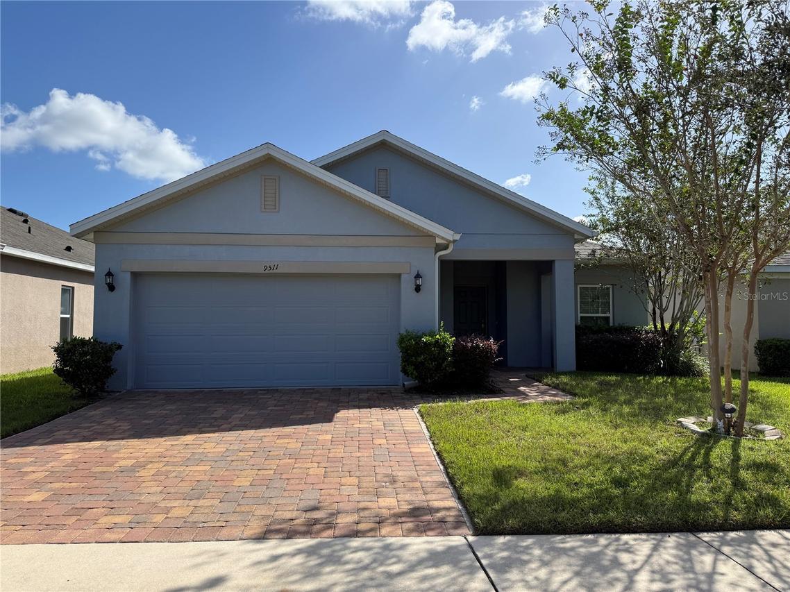 9511 Oglethorpe Dr., Groveland, FL 34736