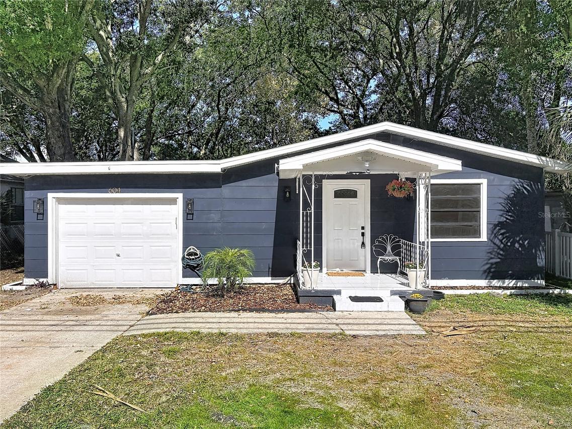 604 6th St., Holly Hill, FL 32117