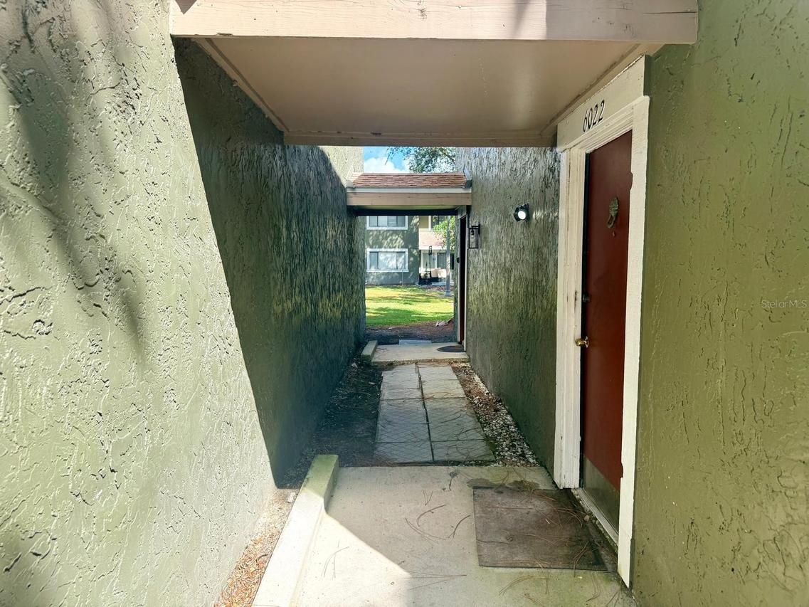 6022 Peregrine Ave. #20B, Orlando, FL 32819