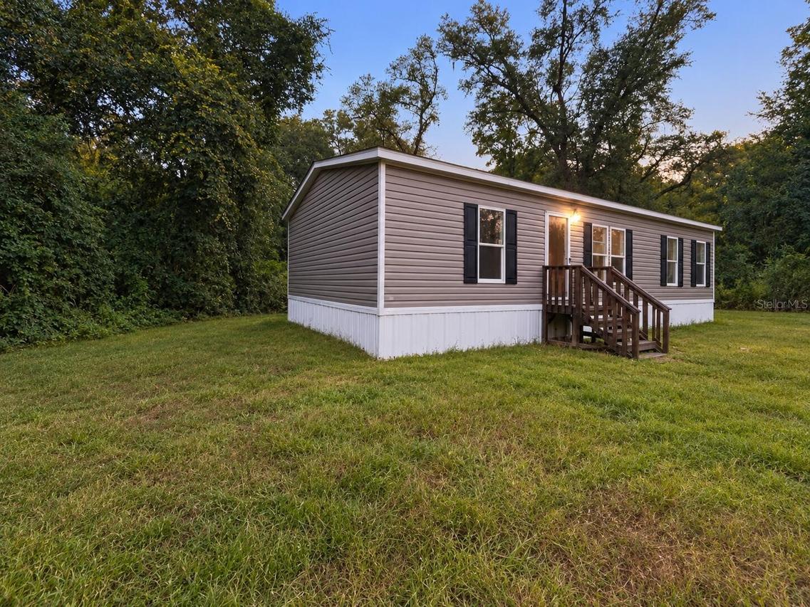 20425 29th Dr., Wellborn, FL 32094