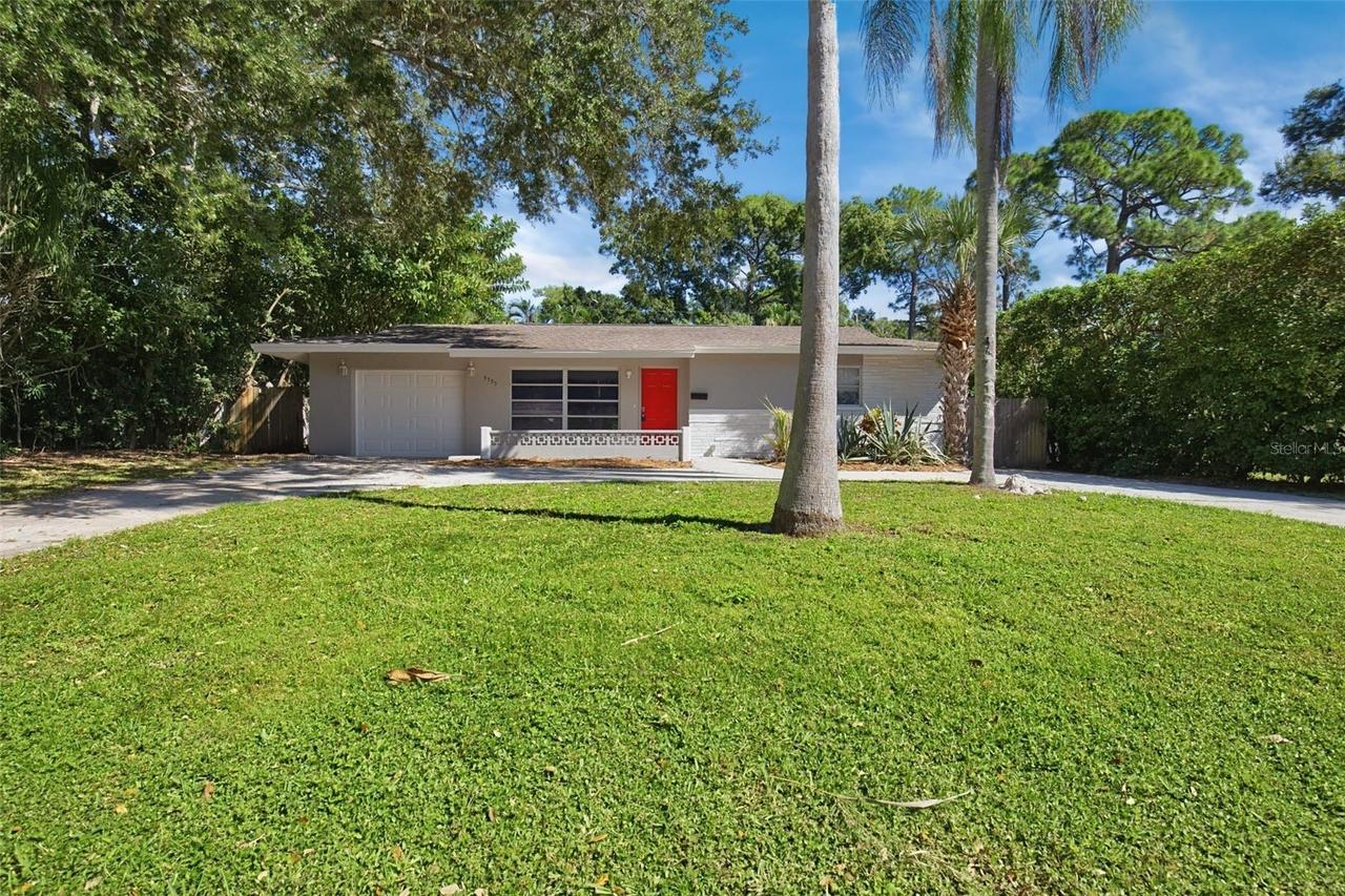 5795 Hillside St., Seminole, FL 33772
