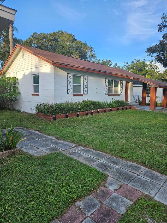 1916 Harding St., Clearwater, FL 33765
