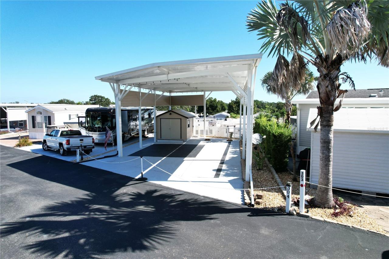 304 Bunker Ln., Davenport, FL 33837