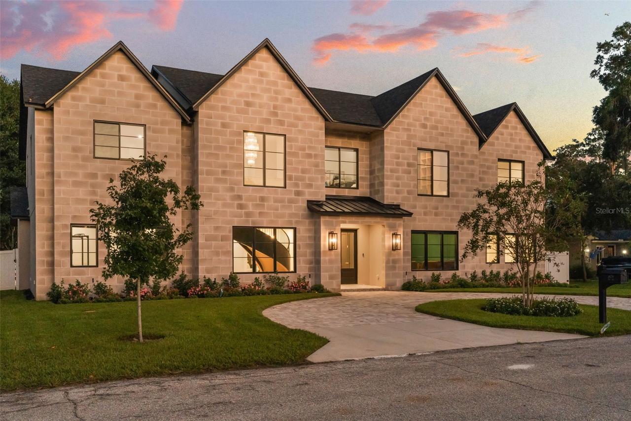 1879 Oak Ln., Orlando, FL 32803