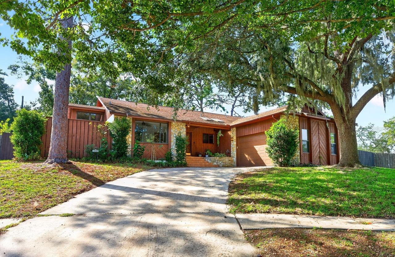 1110 Pine Oaks Ct., Apopka, FL 32712