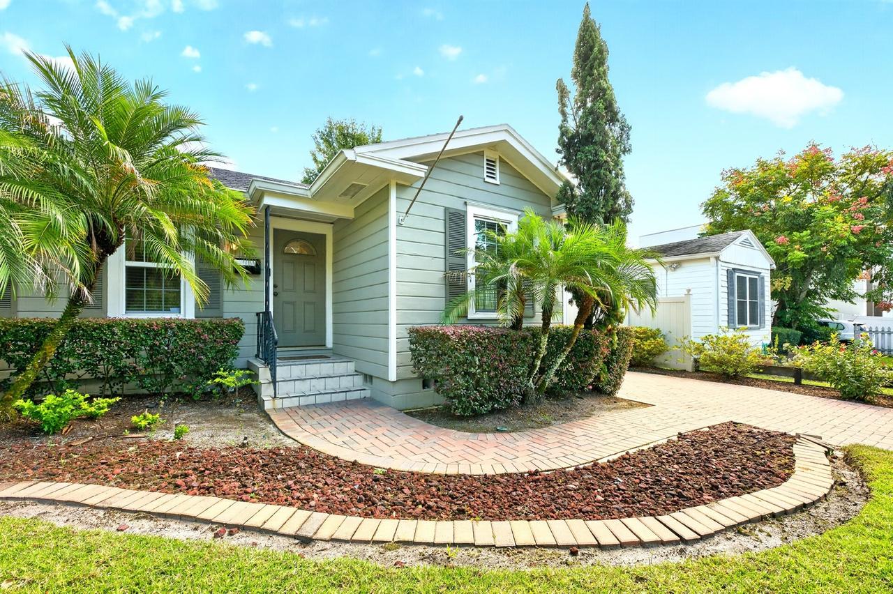 27 N Hampton Ave., Orlando, FL 32803
