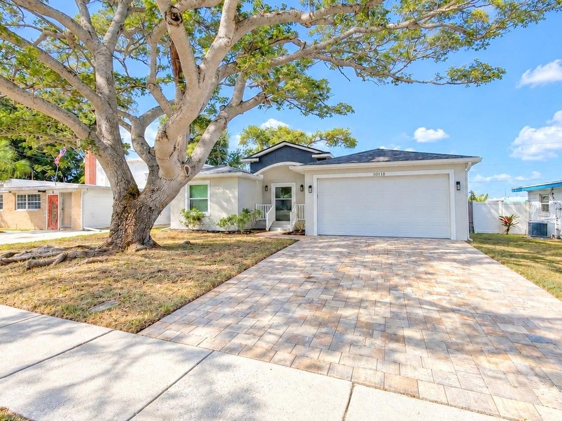10118 66th Ave., Seminole, FL 33772