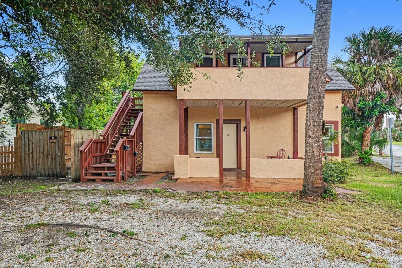1015 S Peninsula Dr. #1,2, Daytona Beach, FL 32118