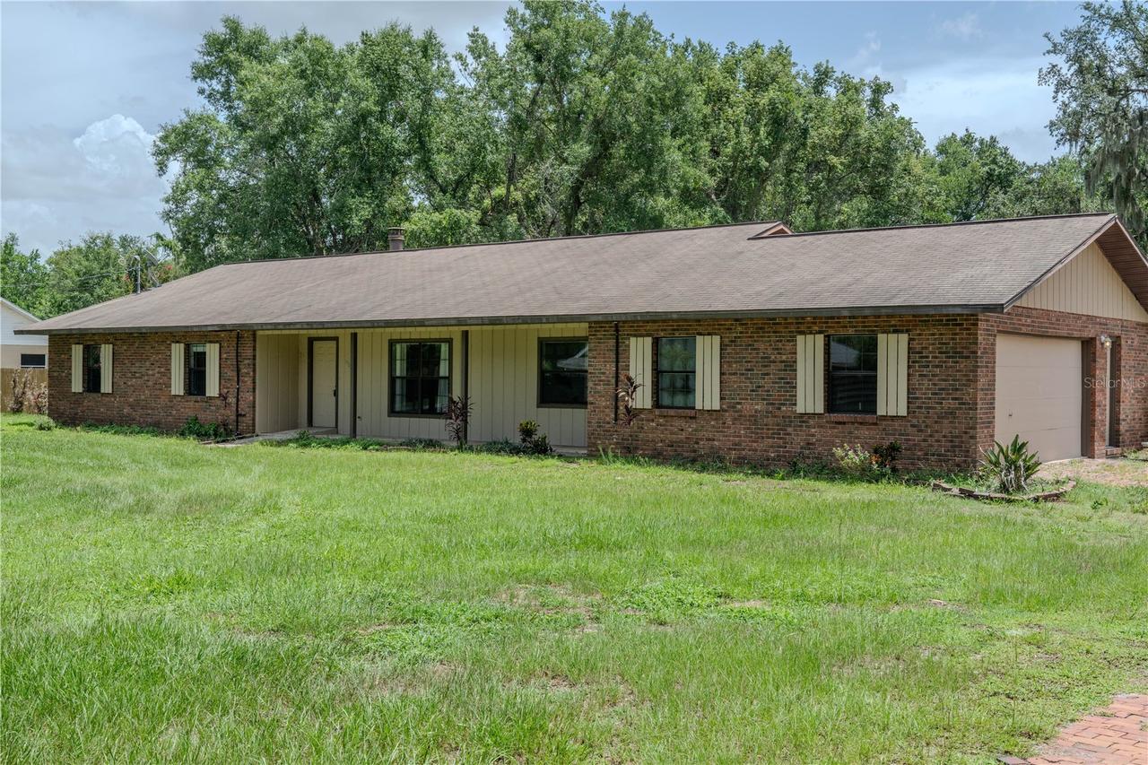17836 Palm St., Umatilla, FL 32784
