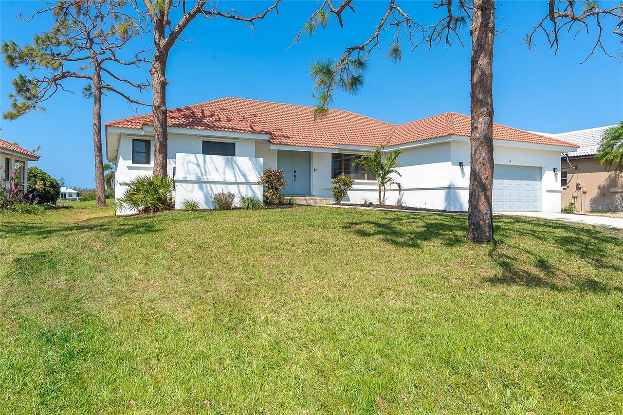 16 Leeward Dr., Placida, FL 33946