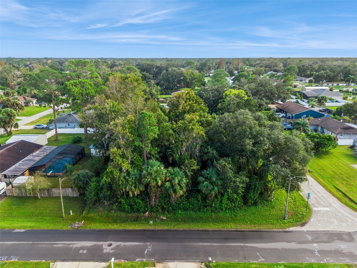 2209 Tamarind Dr., Edgewater, FL 32141