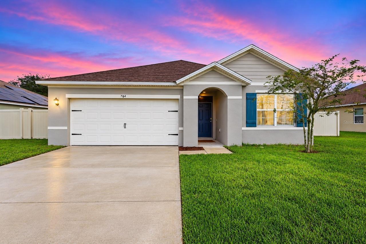 704 Red Hawk Ln., Deltona, FL 32725