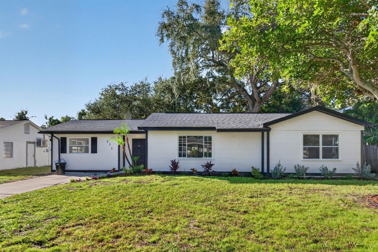 835 Poinsettia Ave., Tarpon Springs, FL 34689