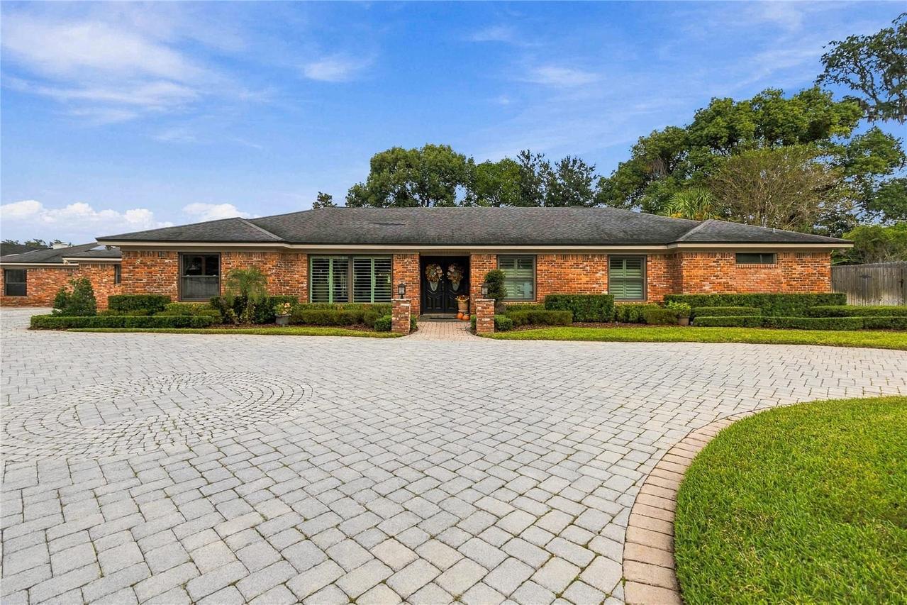 111 Pine Tree Ln., Altamonte Springs, FL 32714