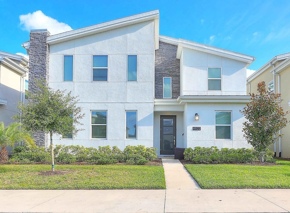 4522 Narrative Ln., Kissimmee, FL 34746
