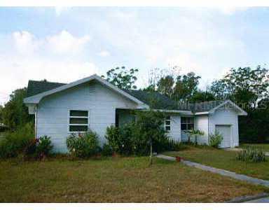 701 9th St., Winter Haven, FL 33881