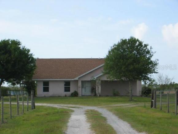 10310 NE 120th St., Okeechobee, FL 34972