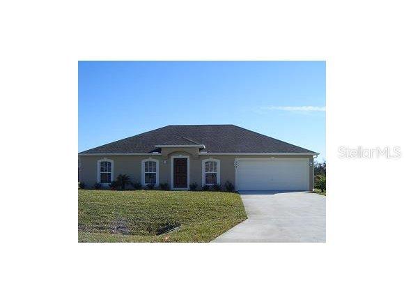 512 37th Ter., Okeechobee, FL 34972