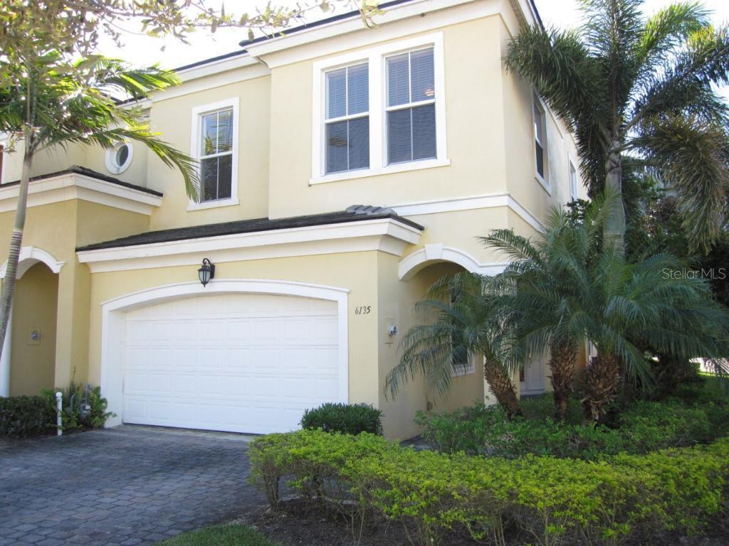 6135 NW Helmsdale Way, Port St Lucie, FL 34983