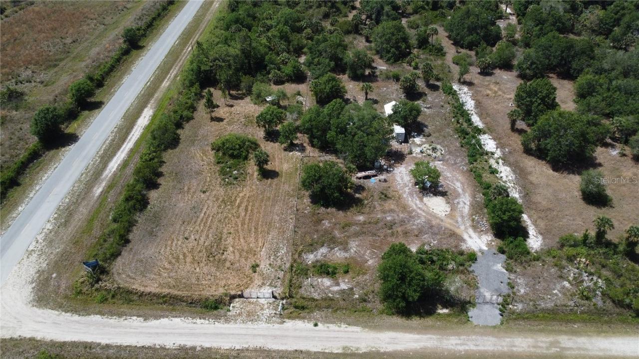19266 NW 298th St., Okeechobee, FL 34972