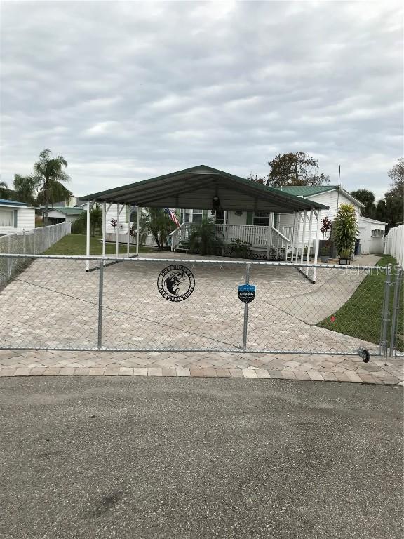 1604 Chobee St., Okeechobee, FL 34974