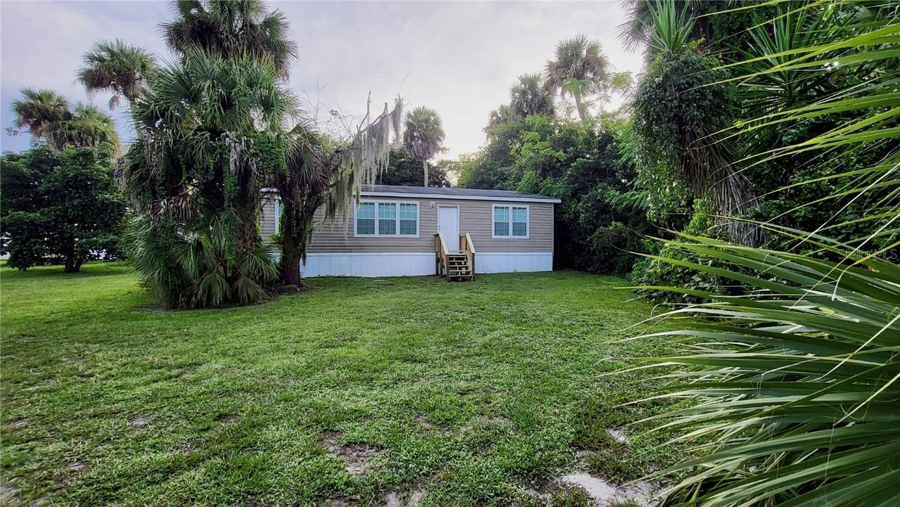 1084 Arvin Ln., Moore Haven, FL 33471