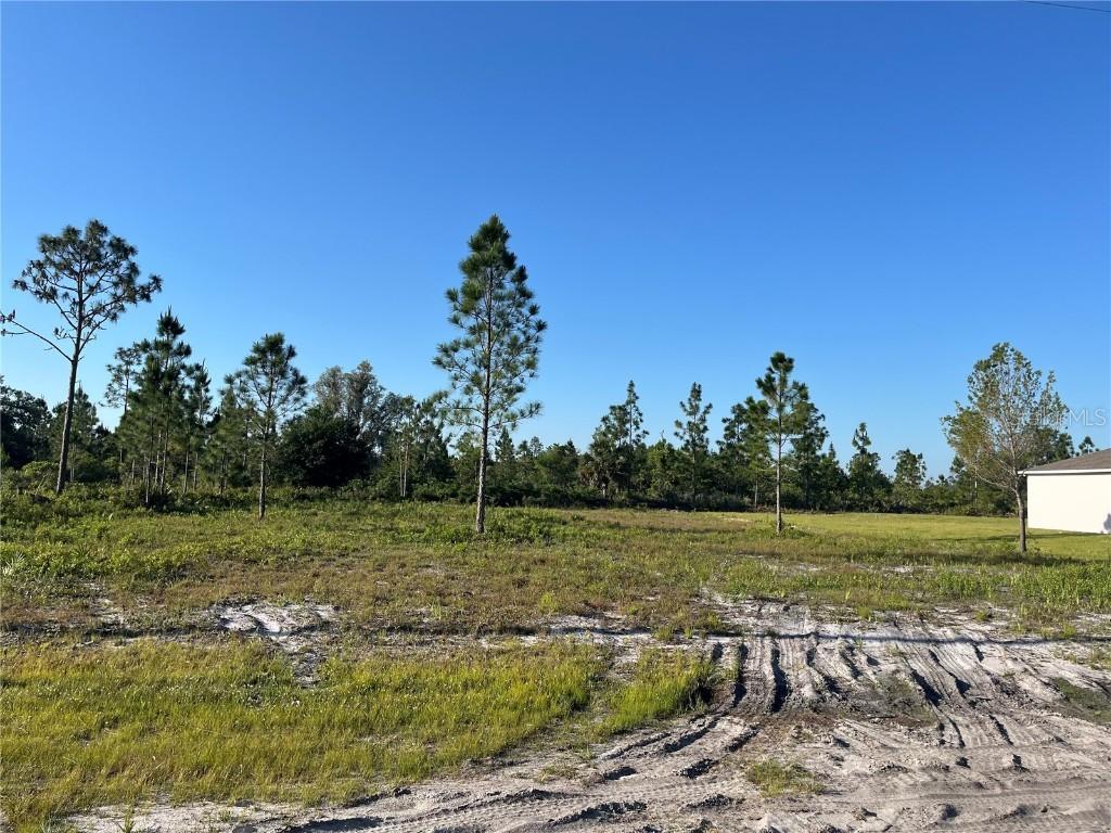 1019 Calendula Dr., Indian Lake Estates, FL 33855