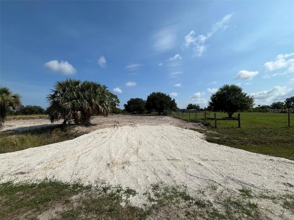 15187 NW 278th St., Okeechobee, FL 34972
