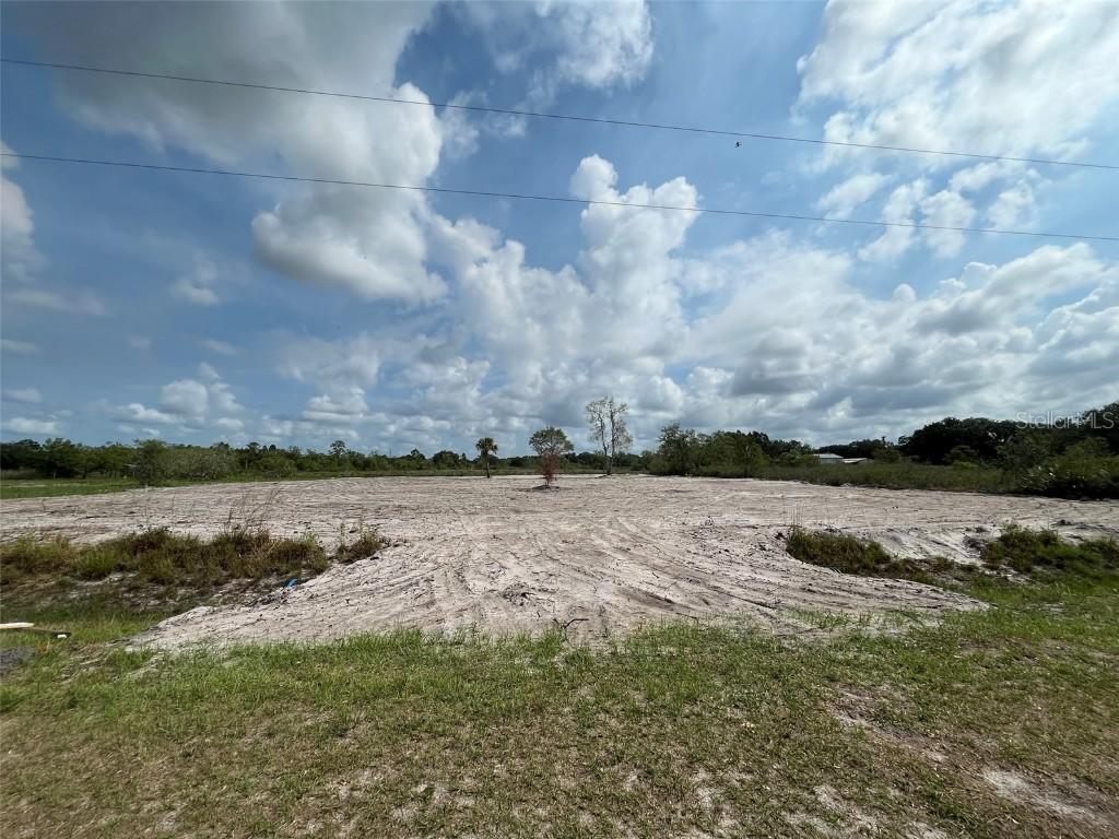 14611 NW 306th St., Okeechobee, FL 34972