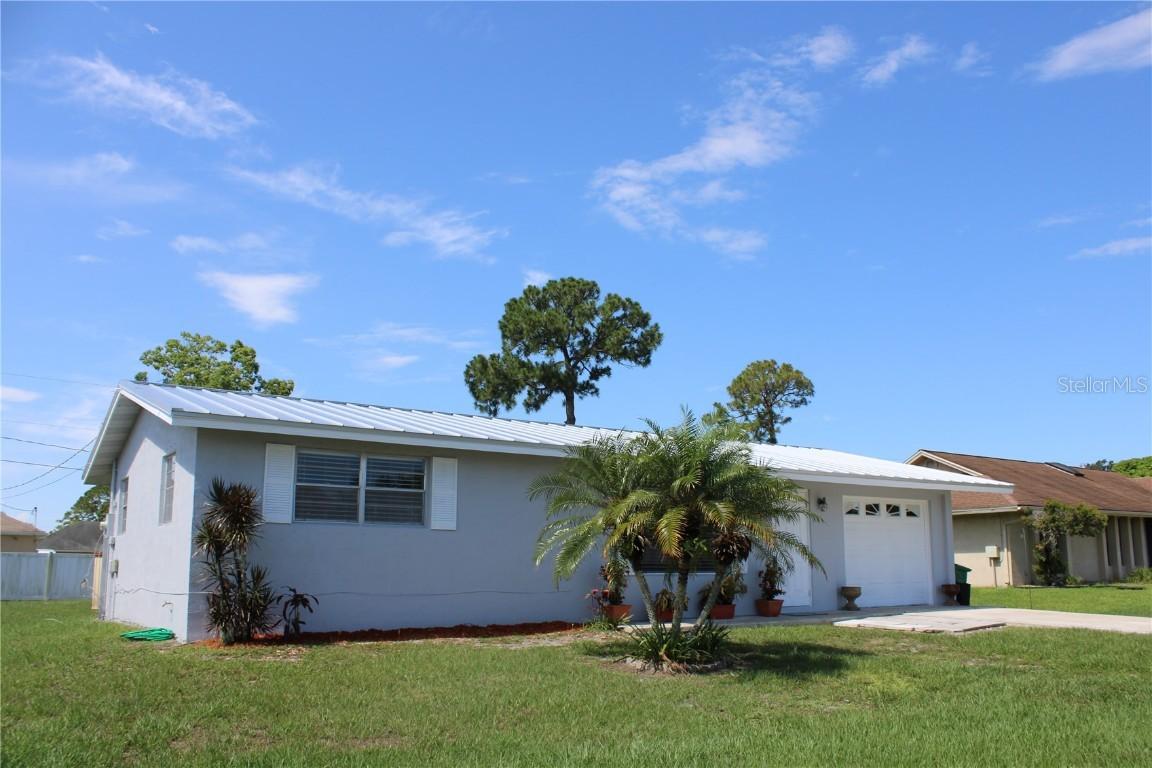 140 SE Duxbury Ave., Port St Lucie, FL 34983