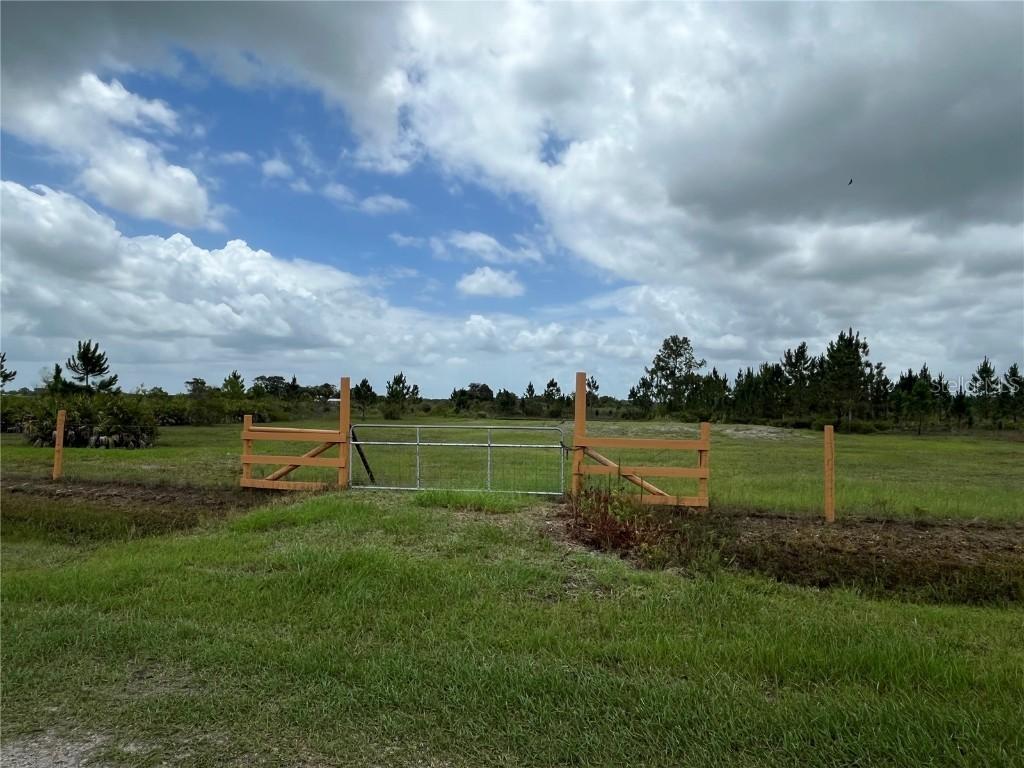 19092 NW 250th St., Okeechobee, FL 34972
