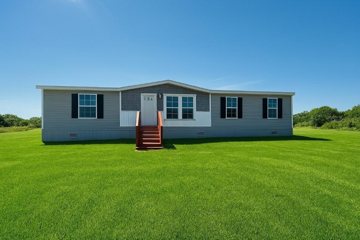 21122 NW 278th St., Okeechobee, FL 34972
