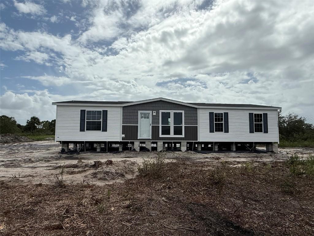 21122 NW 278th St., Okeechobee, FL 34972