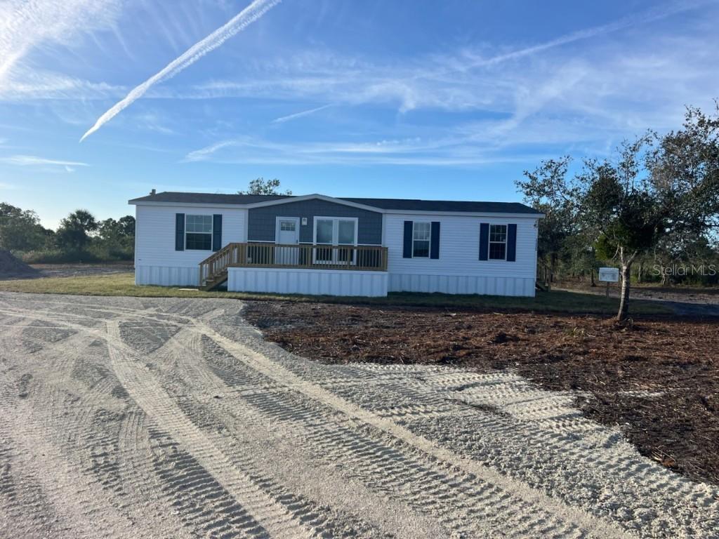 17026 NW 300th St., Okeechobee, FL 34972
