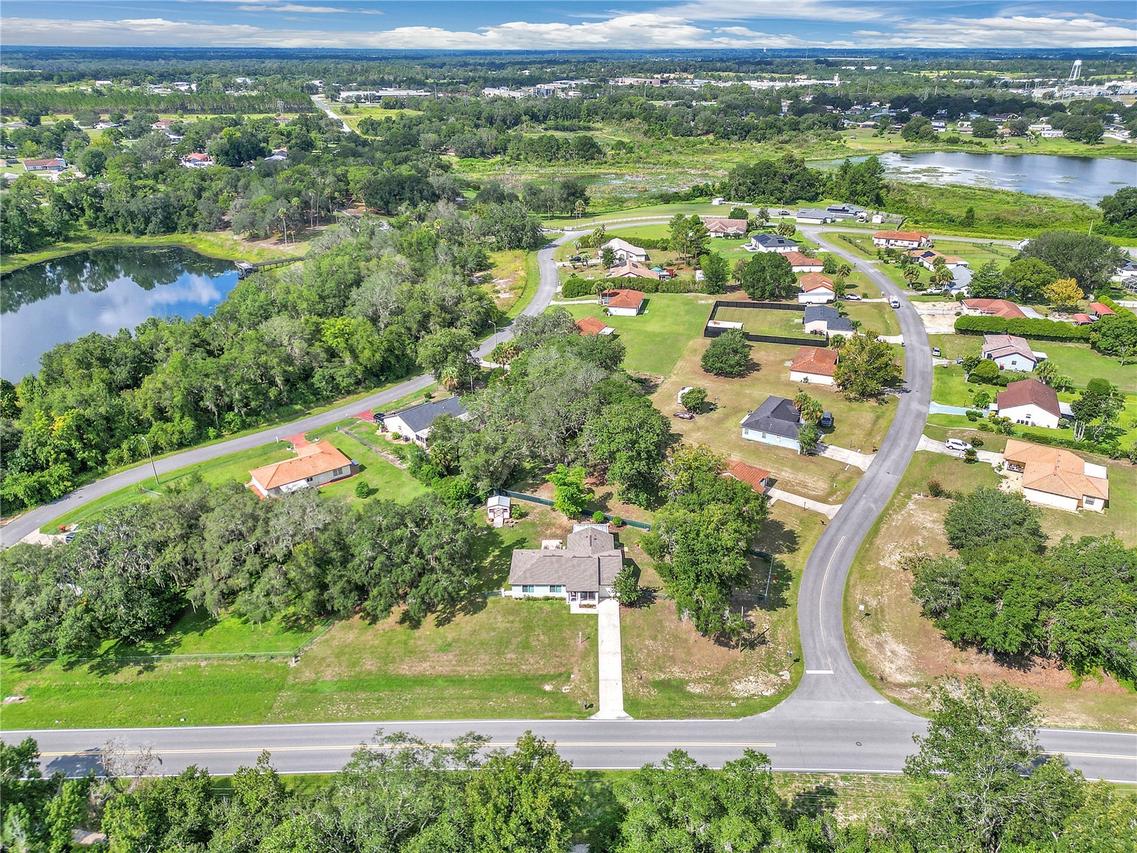 814 Oak Rd., Ocala, FL 34472