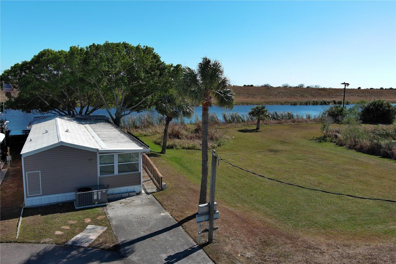 37 Shell Rd., Okeechobee, FL 34974