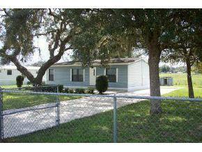 18416 SE 60th St., Ocklawaha, FL 32179